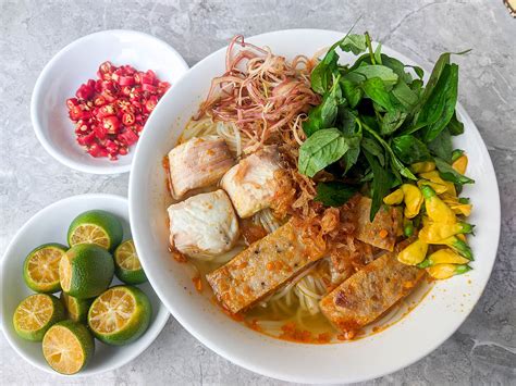  Bún Chả Cá - Vietnamilainen kalakeitto herättää makuhermoja ja tanssuttaa kieliä!