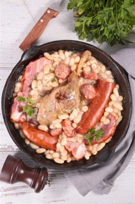  Cassoulet de Castelnaudary: Savuinen Herkku ja Riittoisa Ruoanaihe!