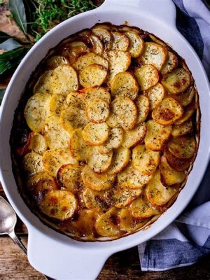  Lancashire Hotpot - kokonaisvaltaisen makuprofiilin ja herkullisen kermaisen täytettä yhdistävä klassikko!